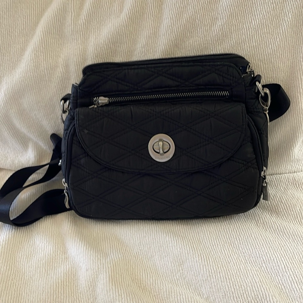Baggallini Calais Crossbody